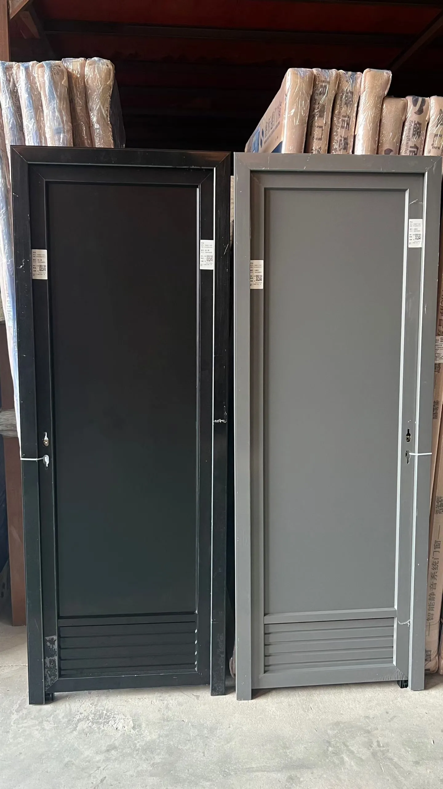 Aluminum room door