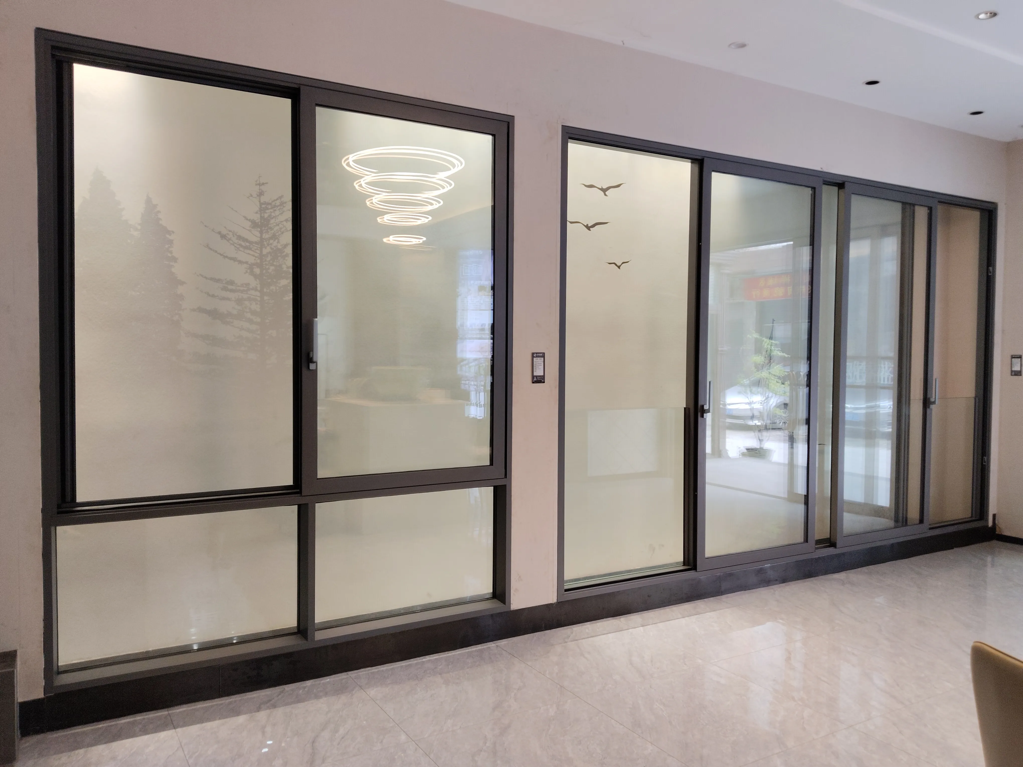 120 Double Broken Bridge Side Pressure Window